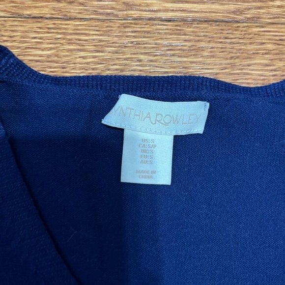 Cynthia Rowley Women's Blue Short Sleeve Shirt Size Small Stretch Knit Rayon - Picture 2 of 4